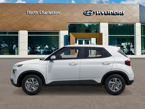 New 2026 Hyundai Venue SE image 3