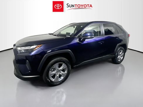 Used 2025 Toyota RAV4 XLE FWD image 9