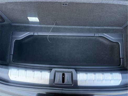 Used 2020 Porsche Taycan 4S image 44