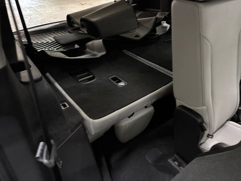 Certified 2024 Acura MDX SH-AWD w/ Technology Package image 18