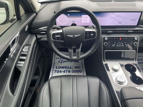 Used 2025 Genesis GV80 2.5T Standard AWD/4WD image 13