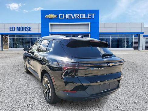 New 2026 Chevrolet Equinox EV LT image 2