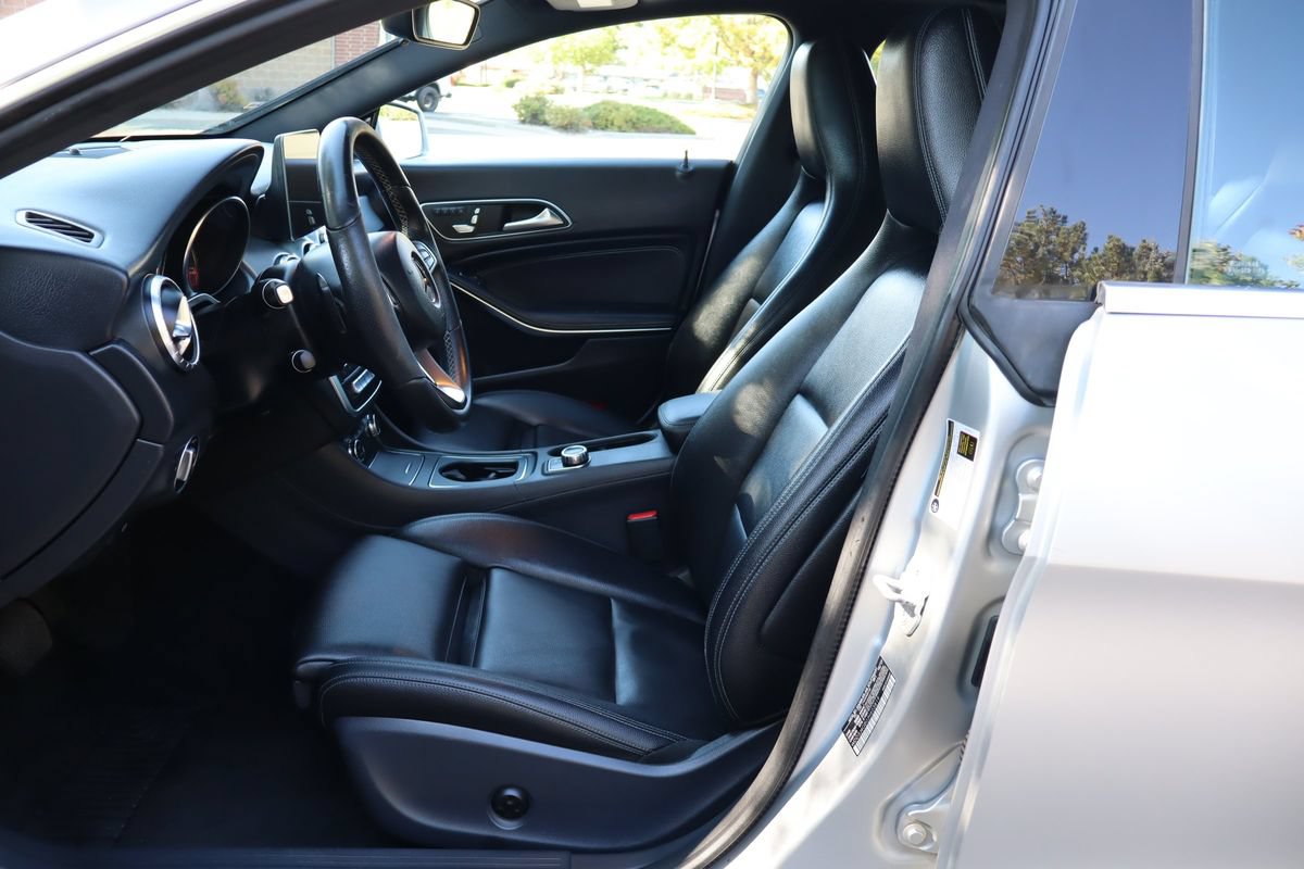 Used 2018 Mercedes-Benz CLA 250 4MATIC image 19