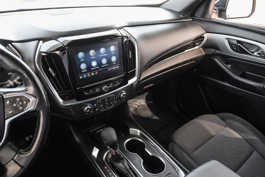 Used 2022 Chevrolet Traverse LT FWD image 21