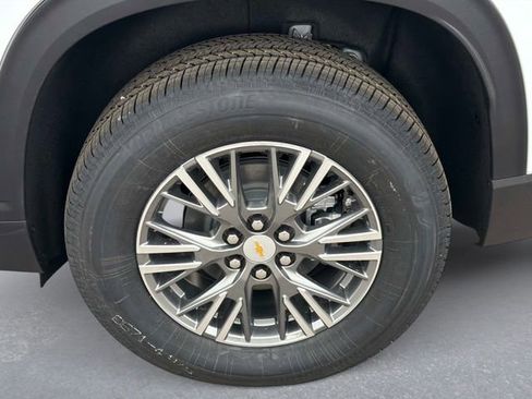 New 2026 Chevrolet Traverse LT w/ Driver Confidence Package image 10