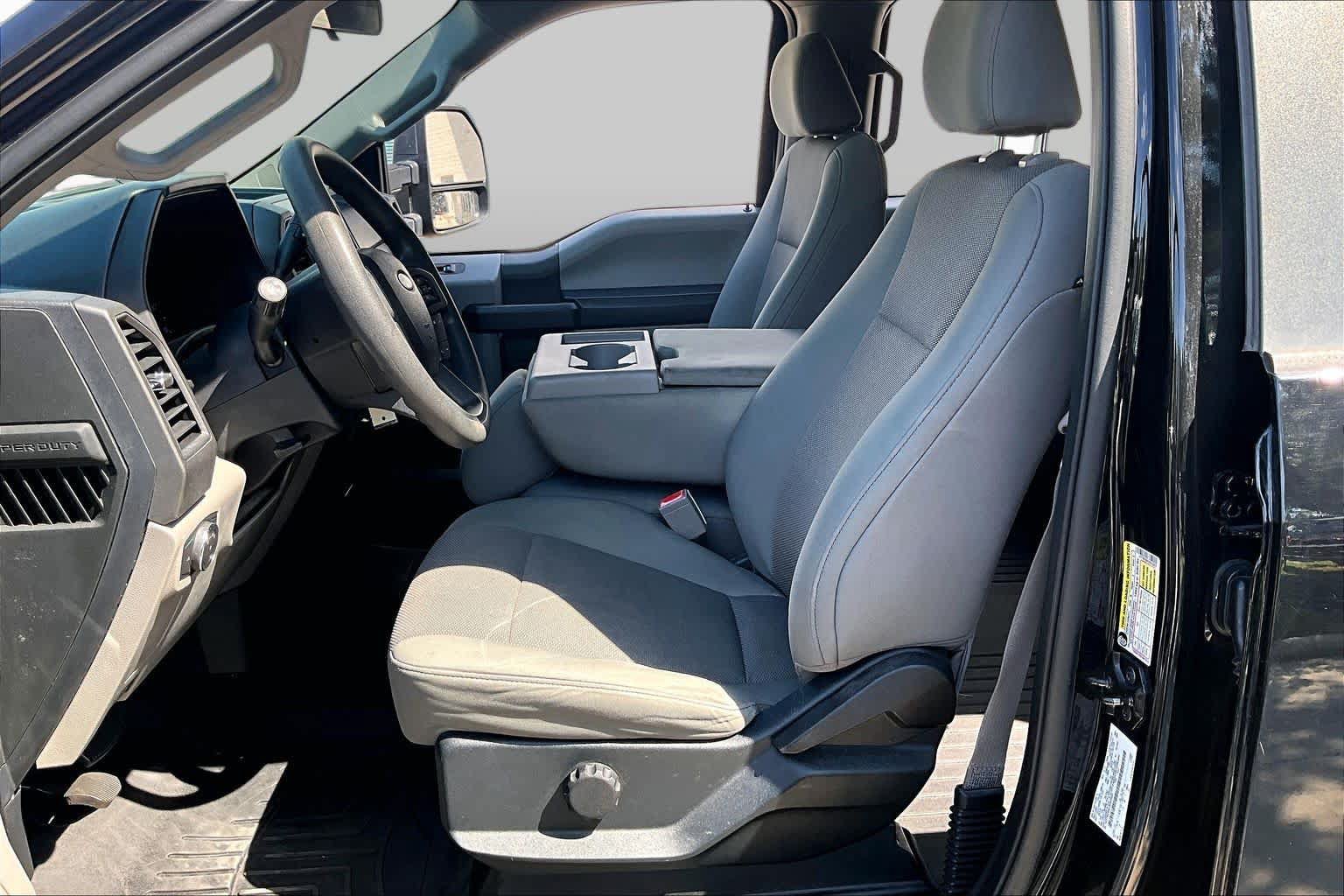 Used 2018 Ford F250 XL w/ STX Appearance Package AWD/4WD image 7
