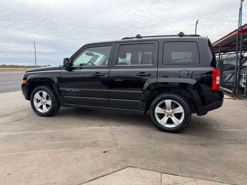 Used 2014 Jeep Patriot Latitude image 9