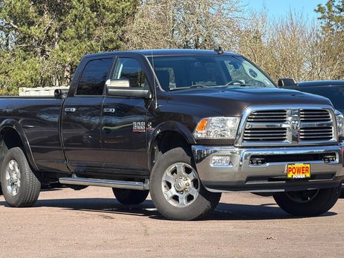 Used 2017 RAM 2500 Big Horn image 2