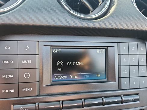Used 2016 Ford Mustang Convertible RWD image 17