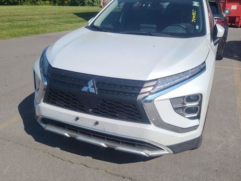 Used 2025 Mitsubishi Eclipse Cross SE AWD/4WD image 2