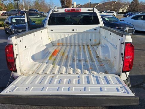 Used 2022 Chevrolet Colorado LT w/ Fleet Safety Package image 9