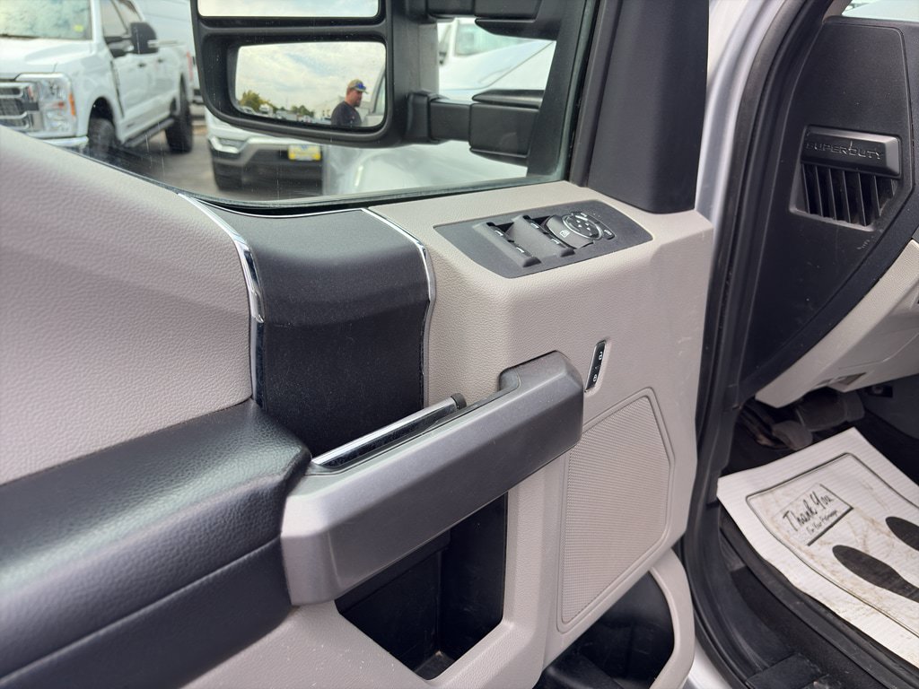 Used 2020 Ford F250 XLT AWD/4WD image 10