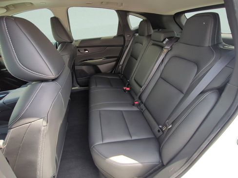 Certified 2025 Nissan Murano SL image 11