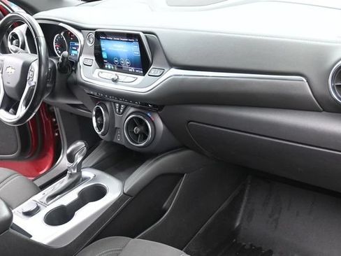 Used 2020 Chevrolet Blazer LT FWD image 31