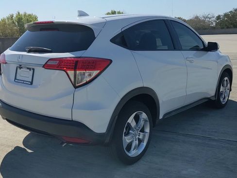 Used 2019 Honda HR-V LX image 22