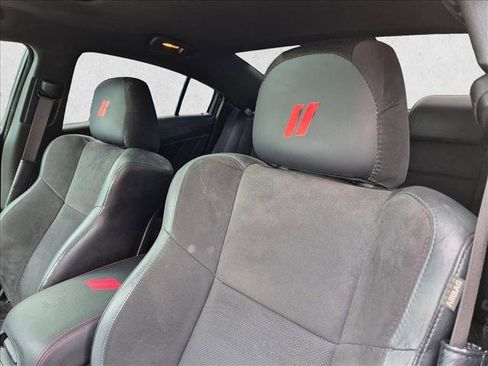Used 2019 Dodge Charger GT RWD image 12