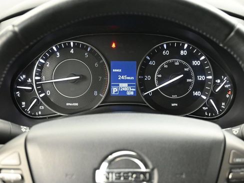 Used 2020 Nissan Armada Platinum w/ Captain's Chairs Package AWD/4WD image 5