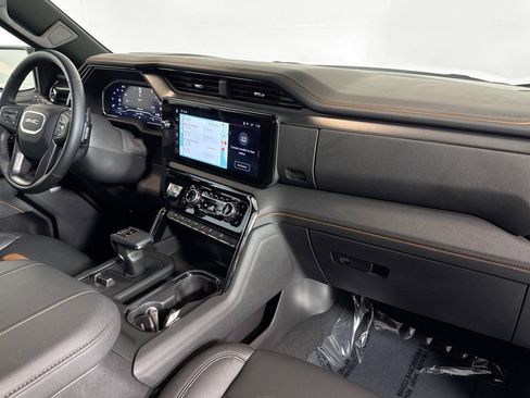 Used 2025 GMC Sierra 1500 AT4 image 27