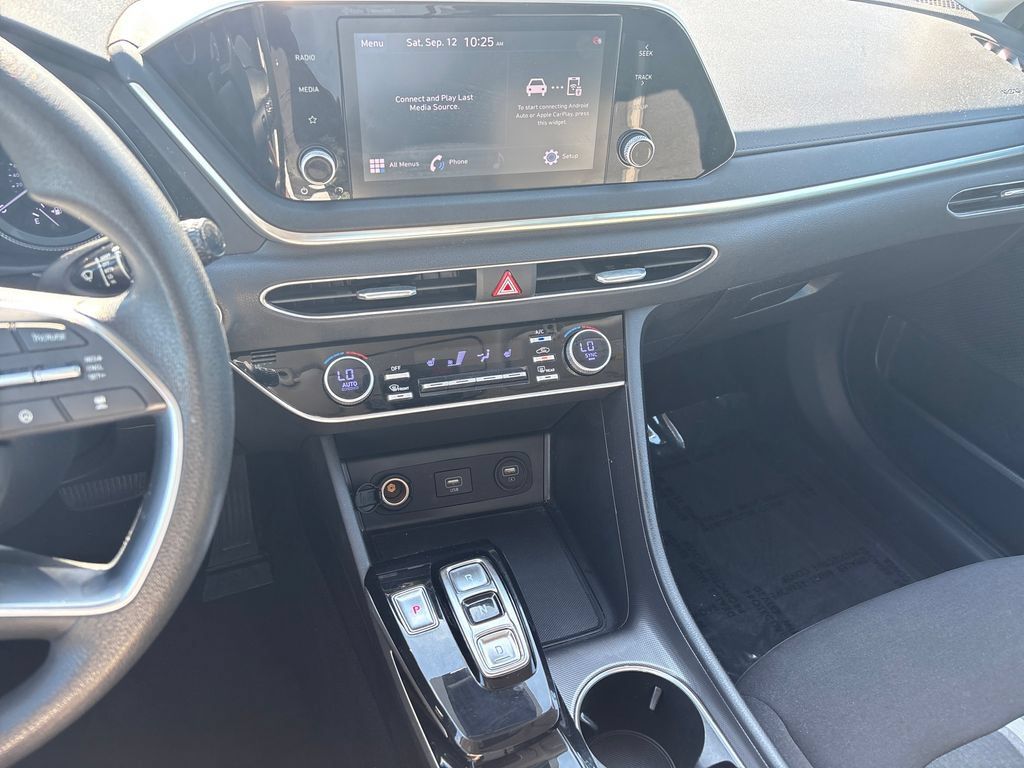 Certified 2022 Hyundai Sonata SEL FWD image 16