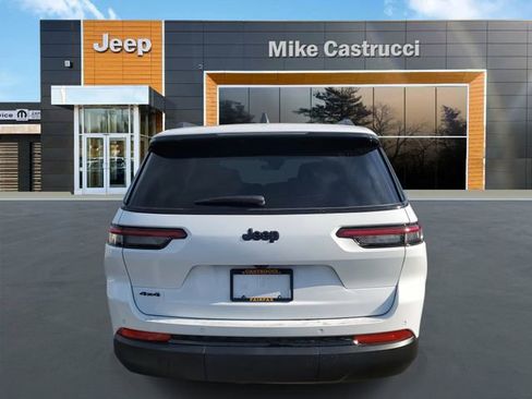 New 2025 Jeep Grand Cherokee L Altitude image 5