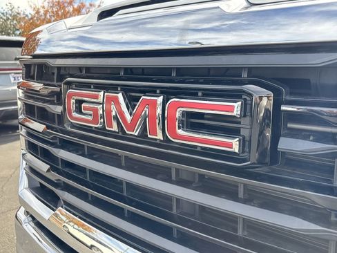 Used 2024 GMC Sierra 2500 Pro w/ Convenience Package image 31