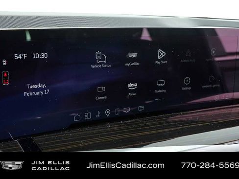 Used 2025 Cadillac Escalade Luxury image 14