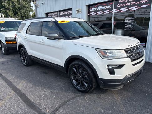 Used 2019 Ford Explorer XLT w/ Equipment Group 202A AWD/4WD image 1