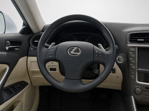 Used 2010 Lexus IS 250 w/ Preferred Accessory Package RWD image 25