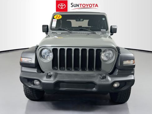 Used 2022 Jeep Wrangler Sport AWD/4WD image 10