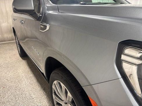 Used 2023 GMC Yukon Denali image 9