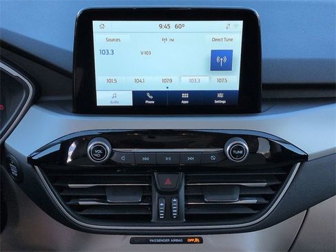 Used 2022 Ford Escape SEL w/ Technology Package image 17