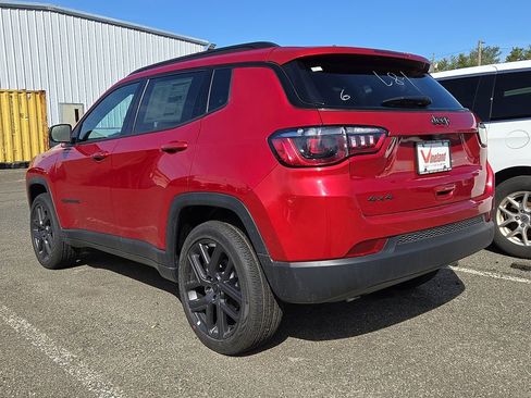New 2026 Jeep Compass Latitude image 3