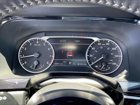 Used 2025 Nissan Pathfinder SL w/ Lighting Package (N92) AWD/4WD image 20