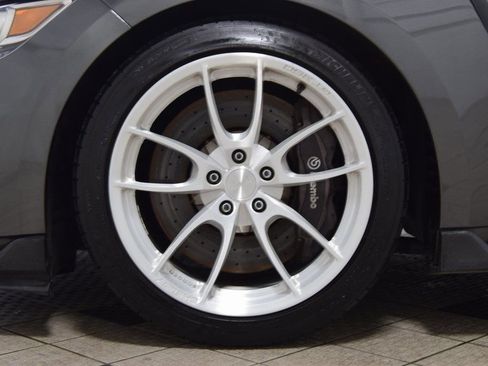 Used 2017 Ford Mustang Shelby GT350 RWD image 28