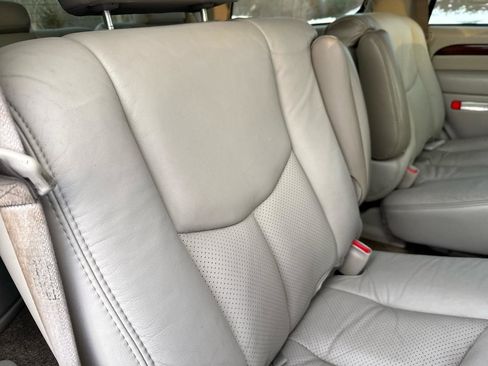 Used 2003 Cadillac Escalade AWD w/ Marketing Vehicle Package image 25