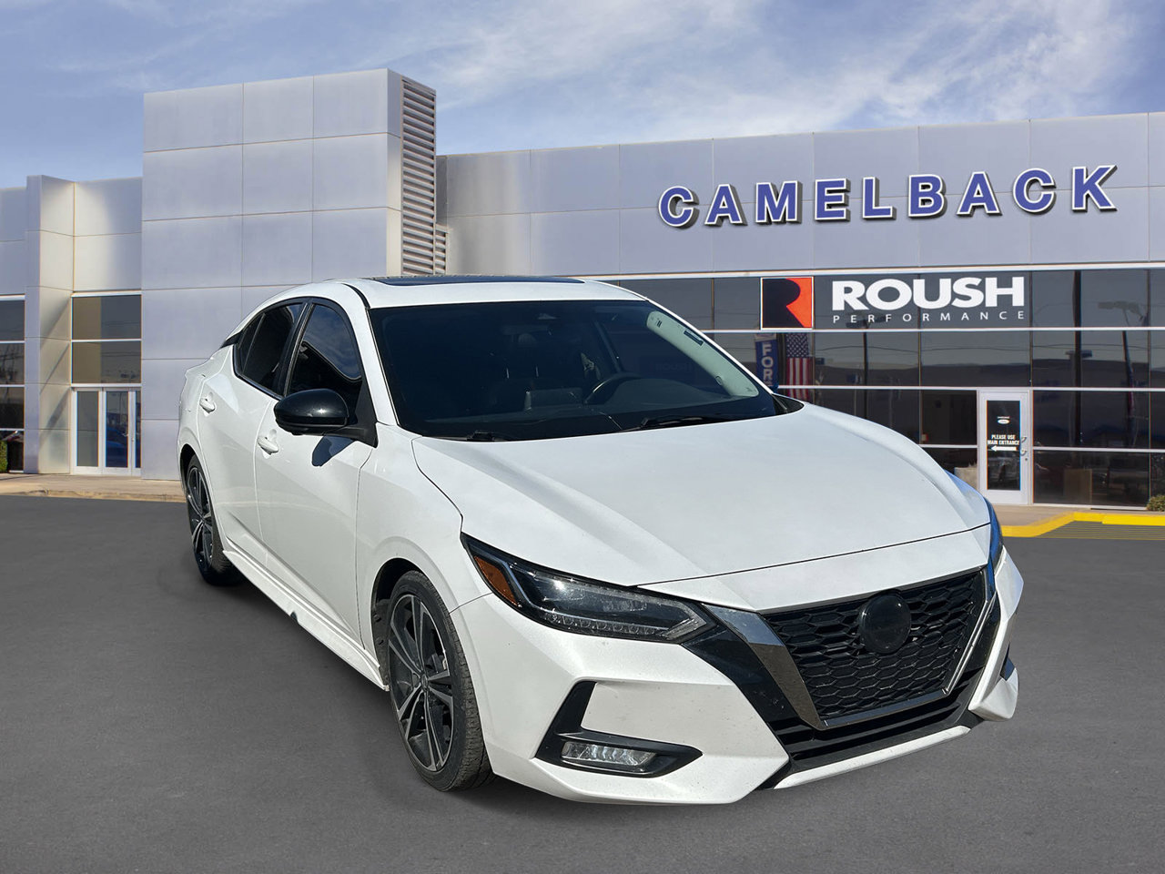 Used 2022 Nissan Sentra SR w/ SR Premium Package FWD image 4