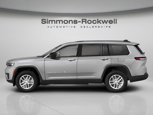 Used 2024 Jeep Grand Cherokee L Laredo w/ Luxury Tech Group I AWD/4WD image 6