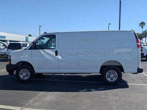 New 2025 Chevrolet Express 2500 w/ Driver Convenience Package image 7