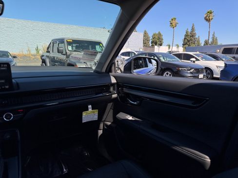 Used 2025 Honda CR-V EX-L image 21