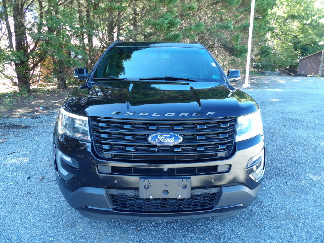 Used 2017 Ford Explorer Sport w/ Equipment Group 401A AWD/4WD image 8