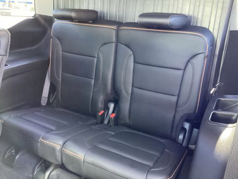 Used 2023 GMC Acadia AT4 w/ Technology Package image 31