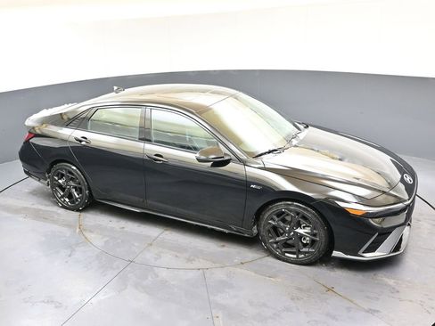 Certified 2025 Hyundai Elantra N Line image 42