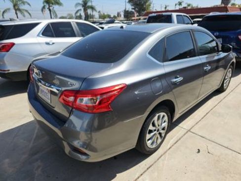 Used 2017 Nissan Sentra SV w/ Style Package FWD image 4