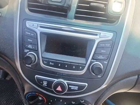 Used 2014 Hyundai Accent GS FWD image 15