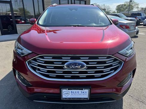 Used 2019 Ford Edge SEL w/ Equipment Group 201A AWD/4WD image 2