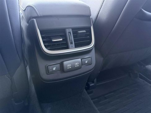 Used 2022 Subaru Outback Limited AWD/4WD image 28