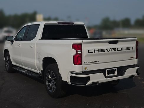 Used 2024 Chevrolet Silverado 1500 RST w/ Z71 Off-Road Package AWD/4WD image 4