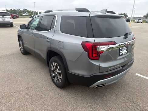 Used 2023 GMC Acadia SLE w/ Driver Convenience Package AWD/4WD image 3
