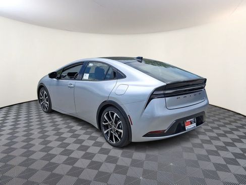 New 2026 Toyota Prius Plug-In Hybrid FWD image 6