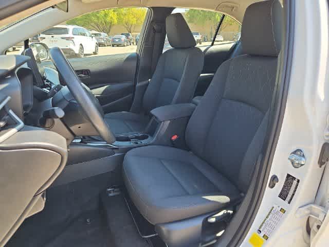 Used 2025 Toyota Corolla LE FWD image 14